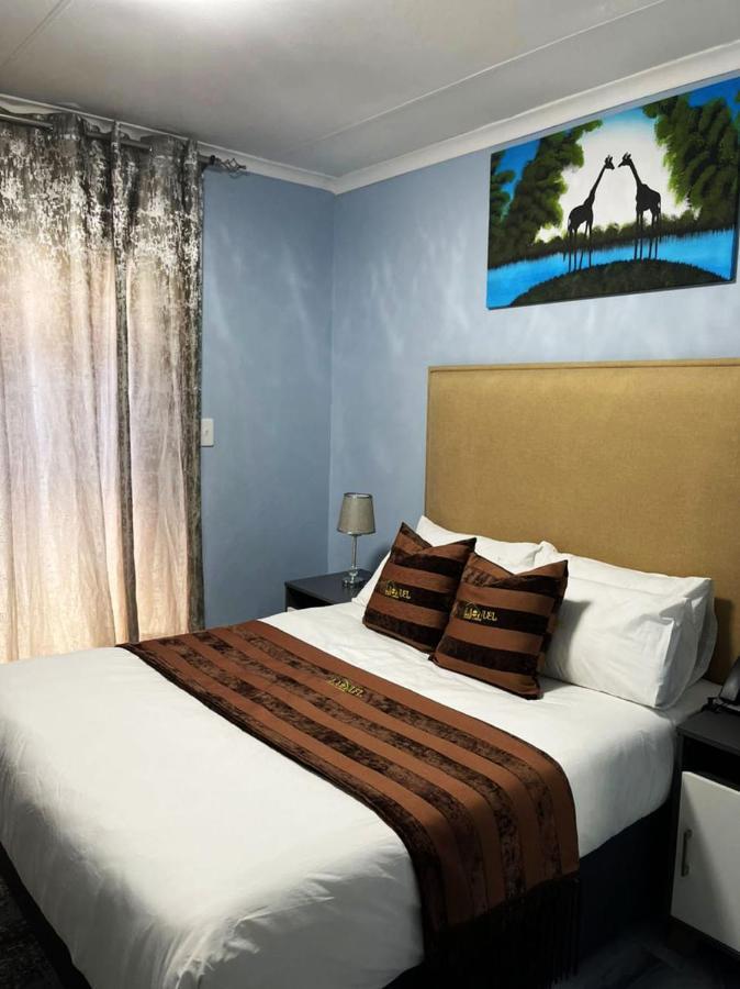 La-Nuel Guest Lodge Boksburg Zewnętrze zdjęcie