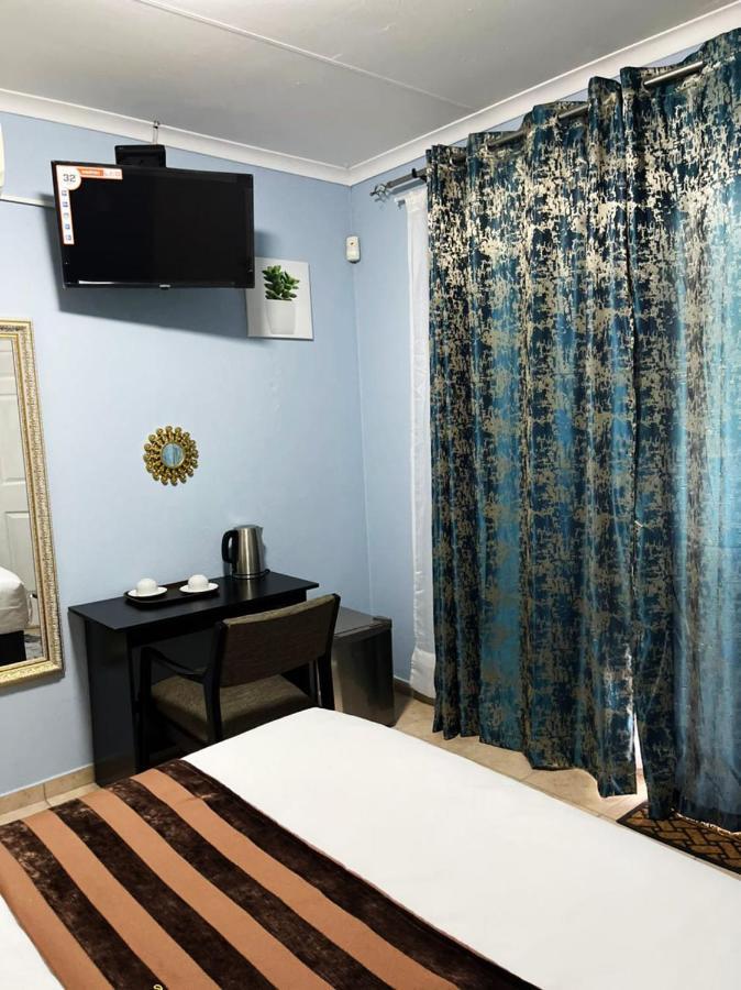 La-Nuel Guest Lodge Boksburg Zewnętrze zdjęcie