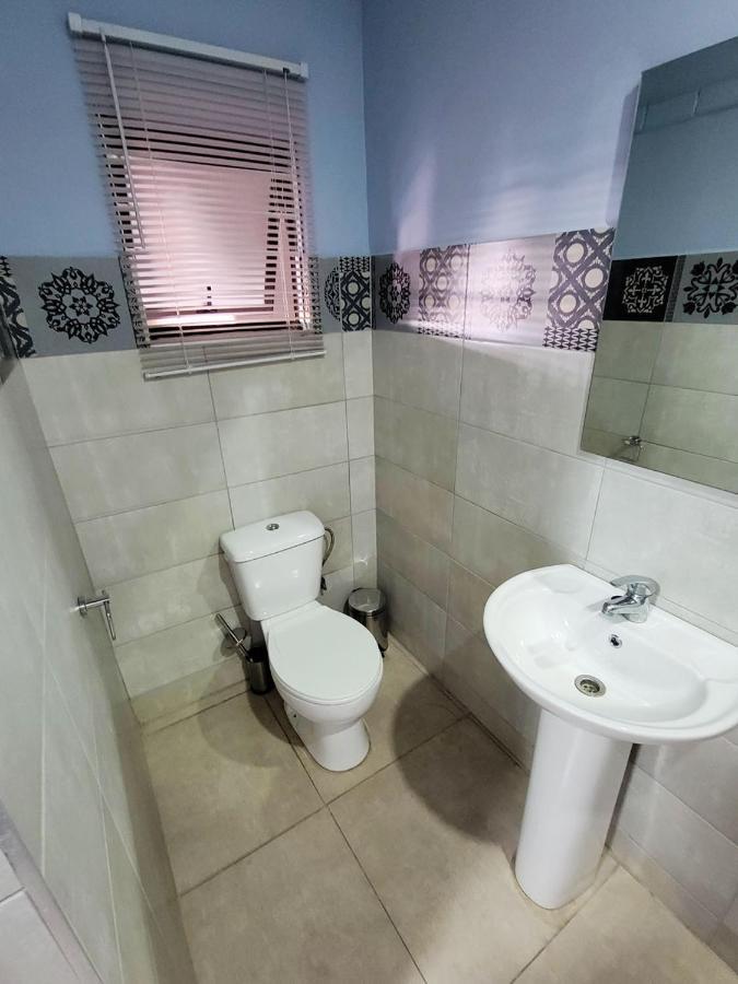 La-Nuel Guest Lodge Boksburg Zewnętrze zdjęcie