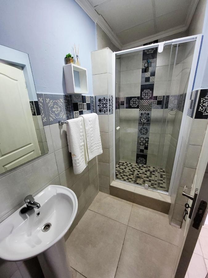 La-Nuel Guest Lodge Boksburg Zewnętrze zdjęcie