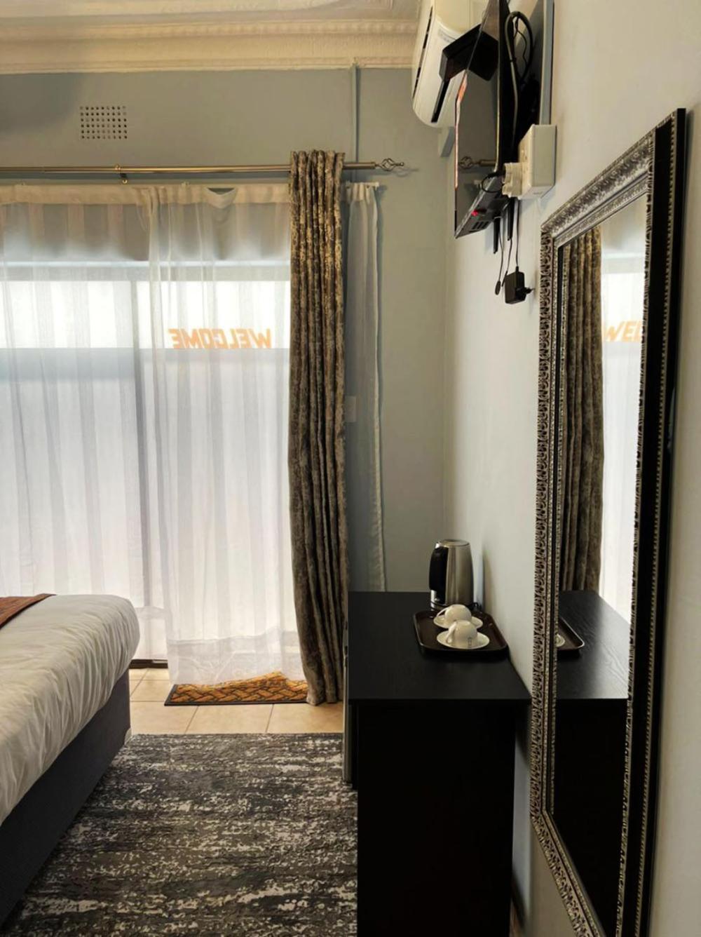 La-Nuel Guest Lodge Boksburg Zewnętrze zdjęcie
